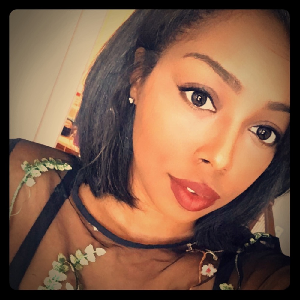 Meet your Posher, Amber